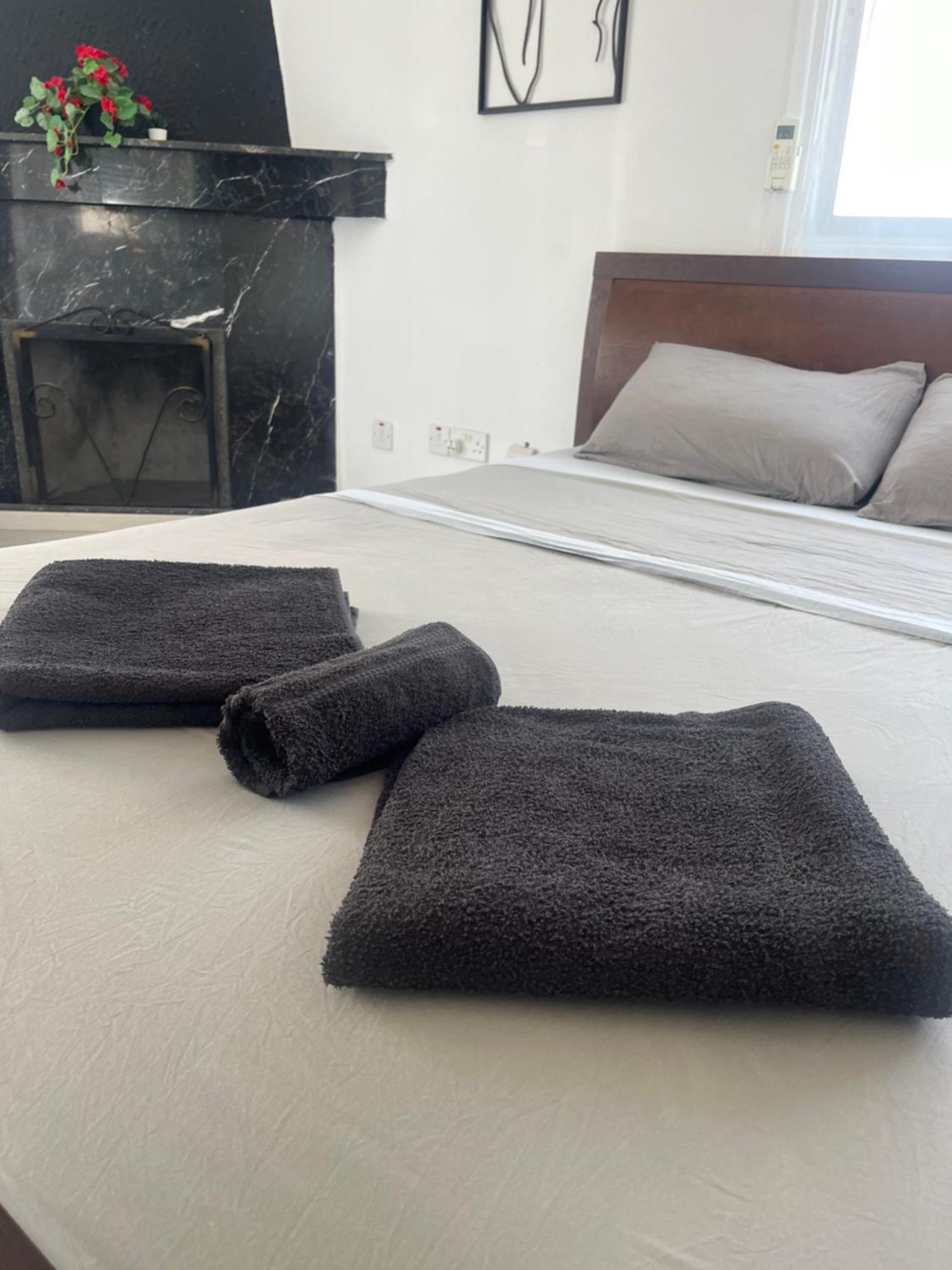 Top Floor Apartment In Nicosia With View! 外观 照片